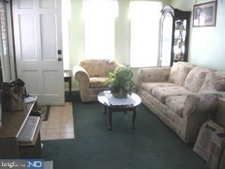 31 Henry Road Norristown, PA 19403 - Photo 3 of 3 Gallery Image 3