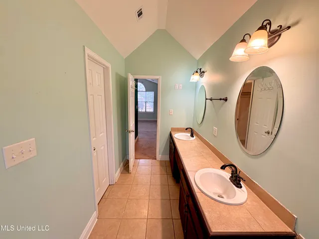 $257,000 | 101 Thistledown Drive, Natchez, MS 39120