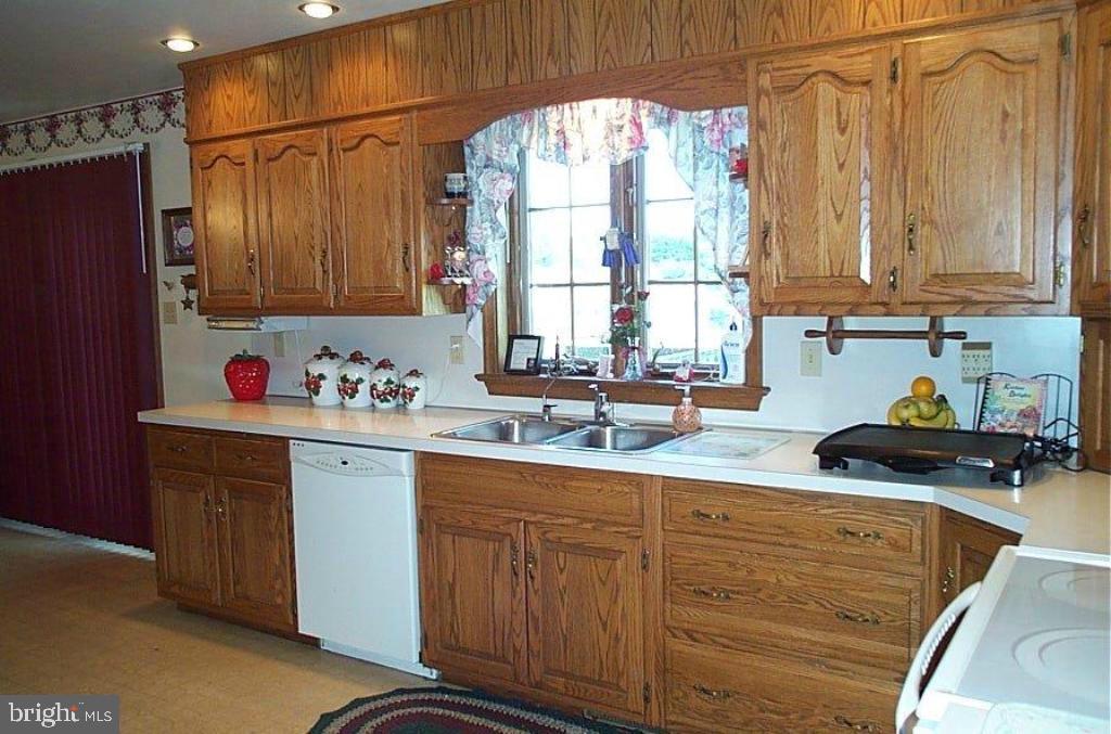 65 Binder Road Stevens, PA 17578 - Photo 6 of 21