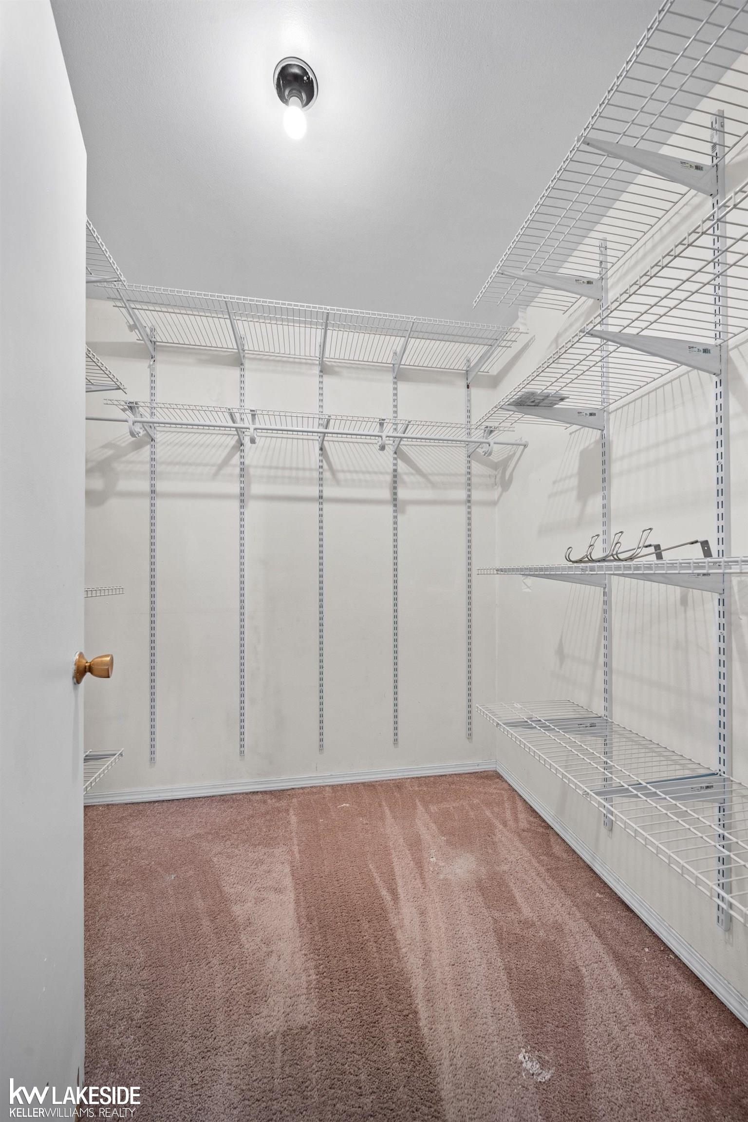 29297 Hayes Road, Unit 23 (F4) Warren, MI 48088 - Photo 13 of 14 Gallery Image 13