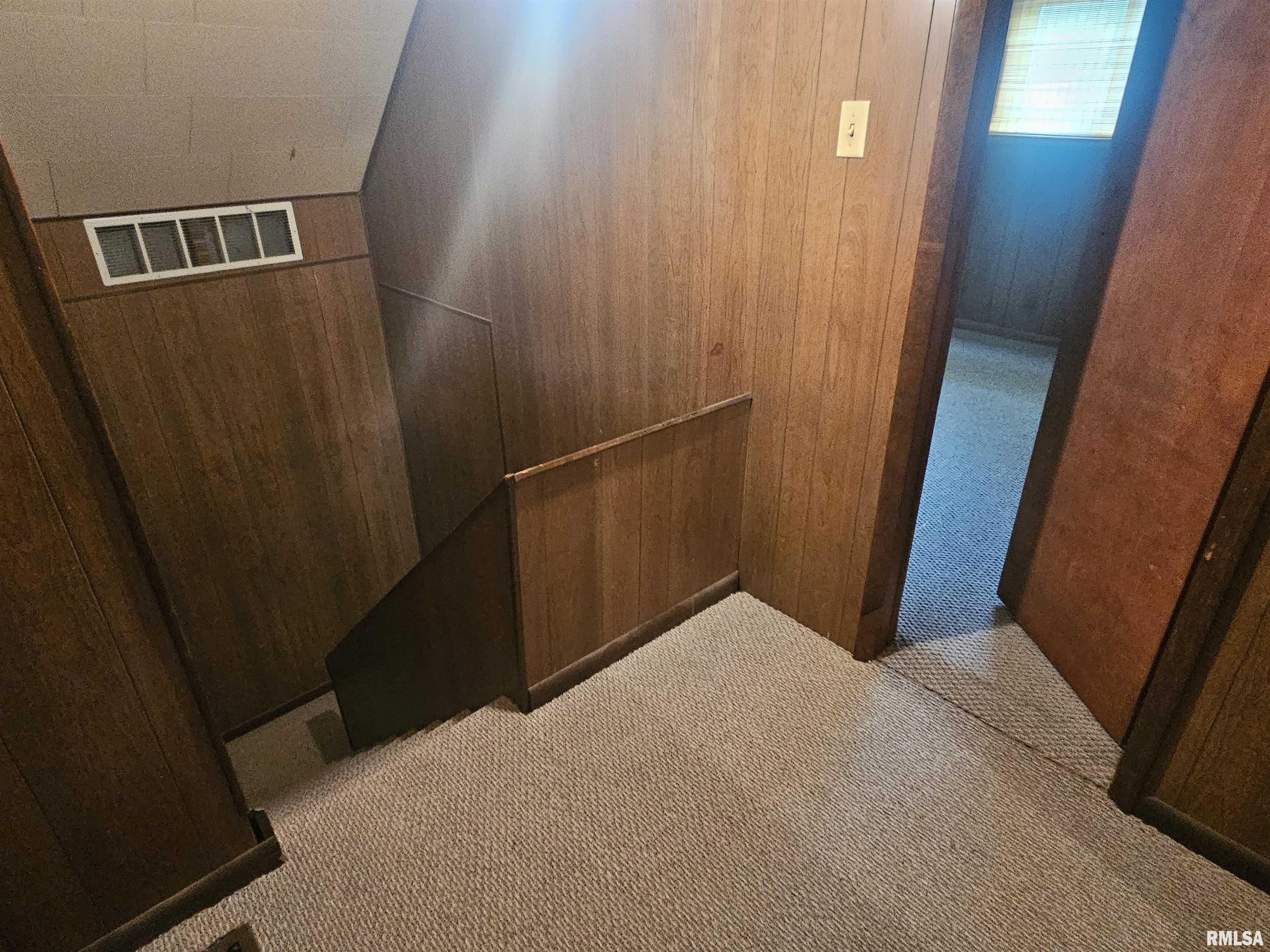 416 North Kickapoo Street Lincoln, IL 62656 - Photo 15 of 24 Gallery Image 15