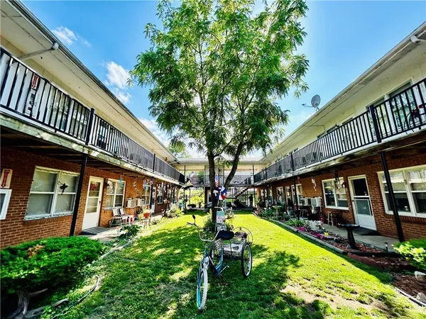 $1,400,000 | 207 South 5th Street, Louisiana, MO 63353