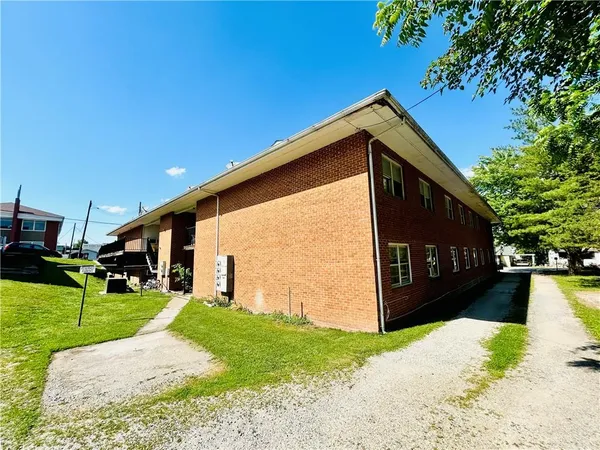 $1,400,000 | 207 South 5th Street, Louisiana, MO 63353