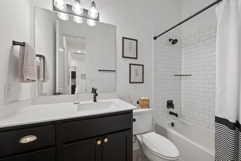 $975,000 | 159 Short Bush Pass, Austin, TX 78737