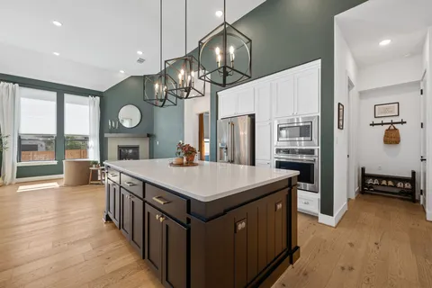 $975,000 | 159 Short Bush Pass, Austin, TX 78737