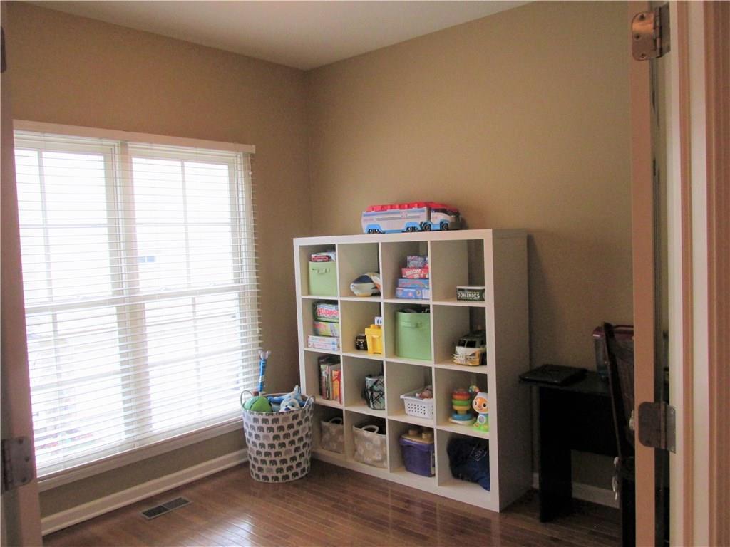 2023 Rhettsbury Street Carmel, IN 46032 - Photo 11 of 33 Gallery Image 11