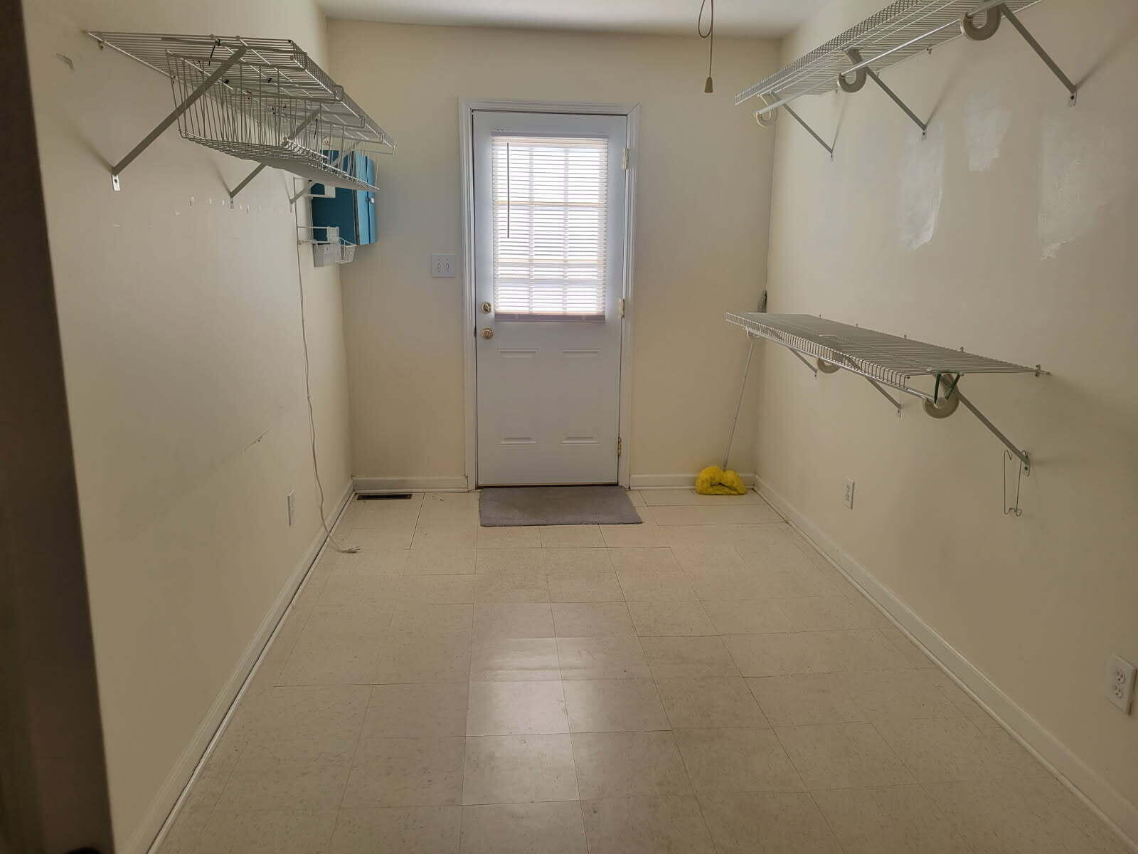 2804 Blackburn Road Southeast Cleveland, TN 37323 - Photo 14 of 18 2824 Blackburn Rd Laundry Room with shel