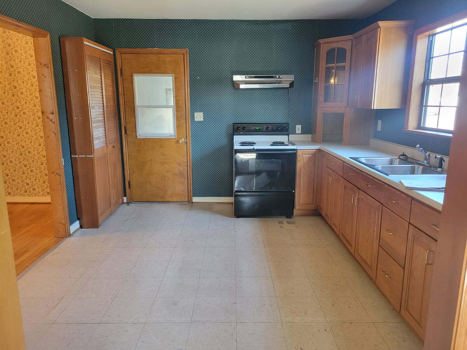 2804 Blackburn Road Southeast Cleveland, TN 37323 - Photo 18 of 18 2824 Blackburn Rd Kitchen 1