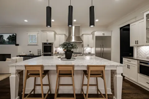 $1,899,000 | 3621 Woodmont Boulevard, Nashville, TN 37215