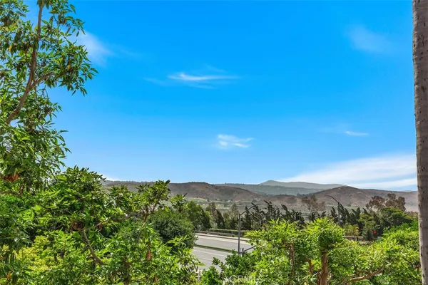 $3,200 | 27864 Emerald, Mission Viejo, CA 92691