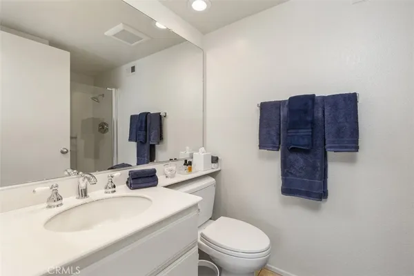 $3,200 | 27864 Emerald, Mission Viejo, CA 92691