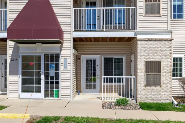$174,500 | 3714 9th Street Northwest, Unit B, Rochester, MN 55901