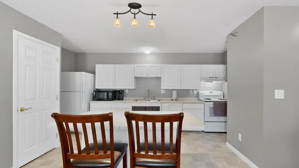$174,500 | 3714 9th Street Northwest, Unit B, Rochester, MN 55901