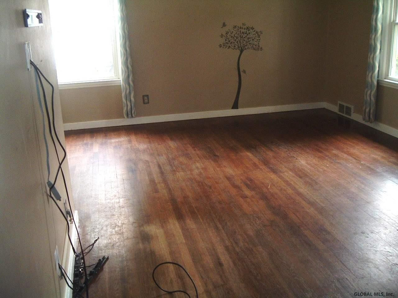 7 Wellington Road Bethlehem, NY 12054 - Photo 13 of 13 Photo 13