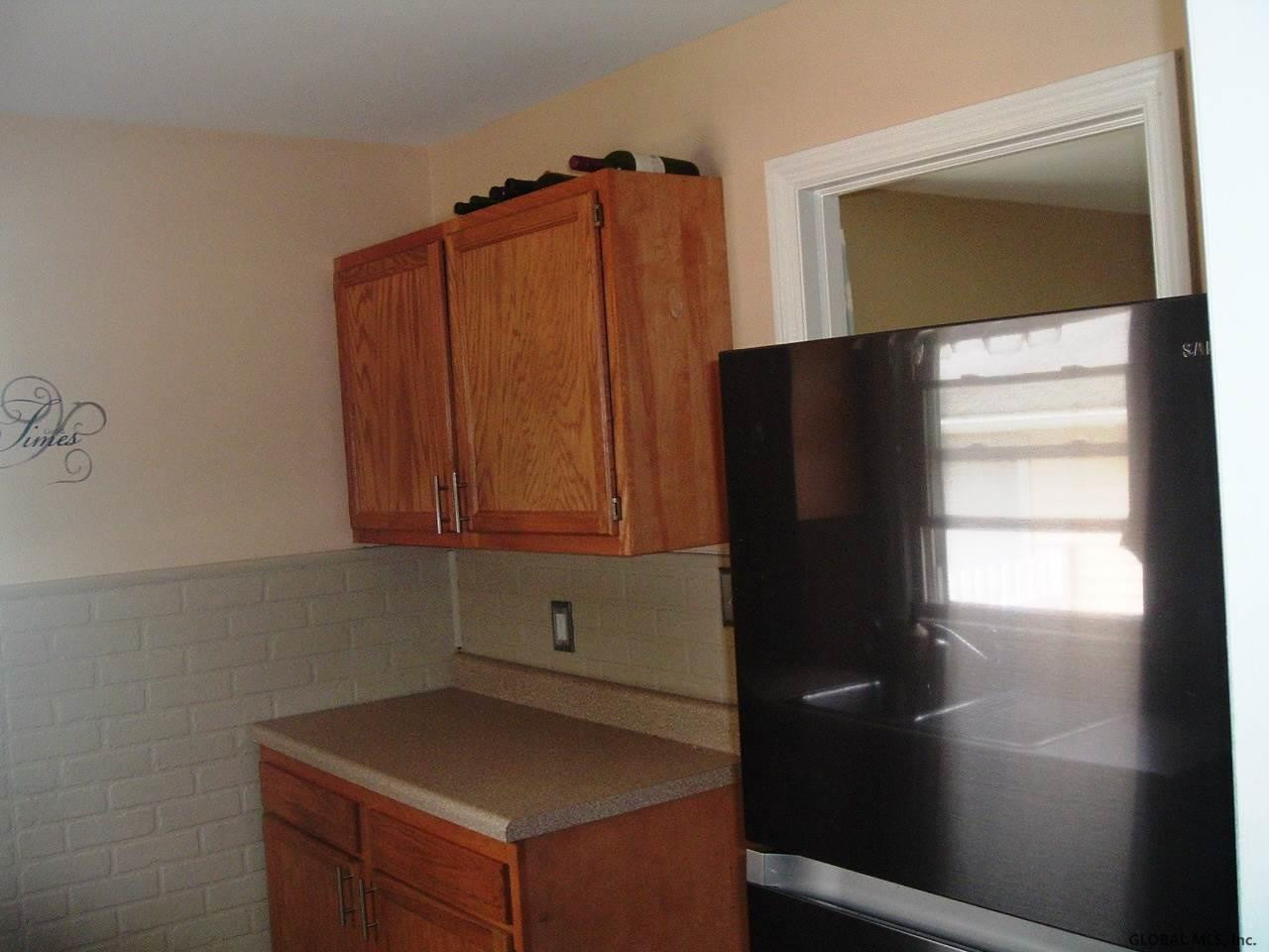 7 Wellington Road Bethlehem, NY 12054 - Photo 7 of 13 Photo 7