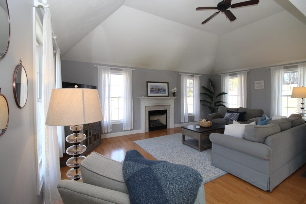 80 Snake Hill Road Ayer, MA 01432 - Photo 20 of 42