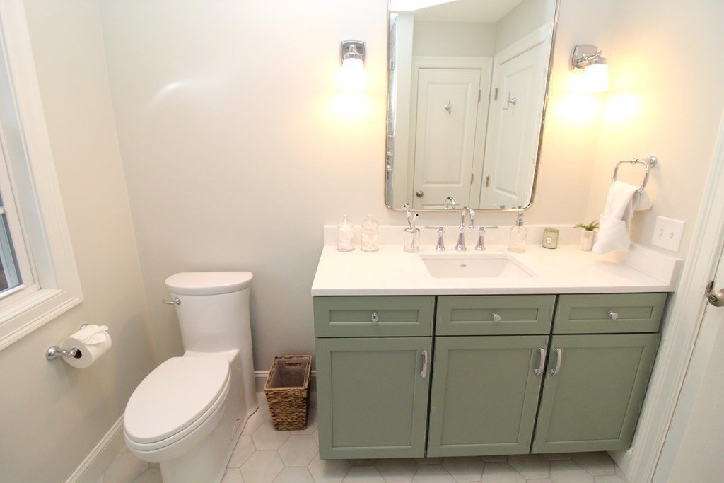 80 Snake Hill Road Ayer, MA 01432 - Photo 34 of 42