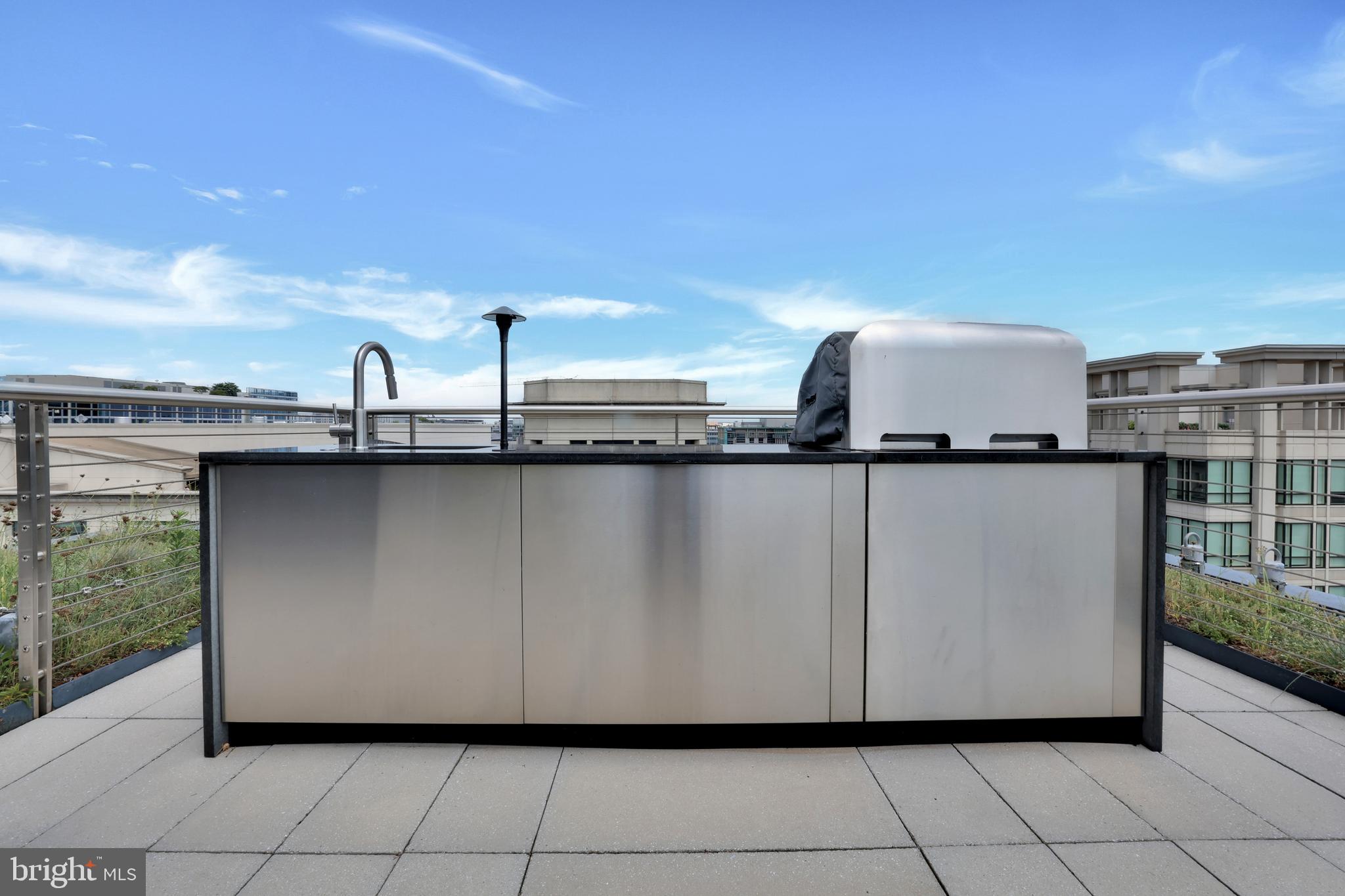 925 H Street Northwest, Unit 506 Washington, DC 20001 - Photo 28 of 36 a view of a terrace