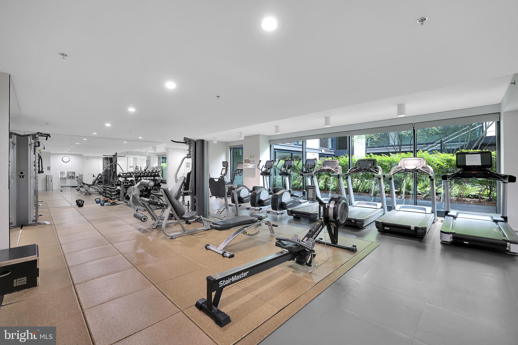 925 H Street Northwest, Unit 506 Washington, DC 20001 - Photo 31 of 36 a view of a gym
