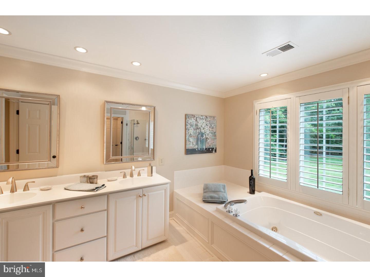 822 Caldwell Road Wayne, PA 19087 - Photo 17 of 24 Master Bathroom