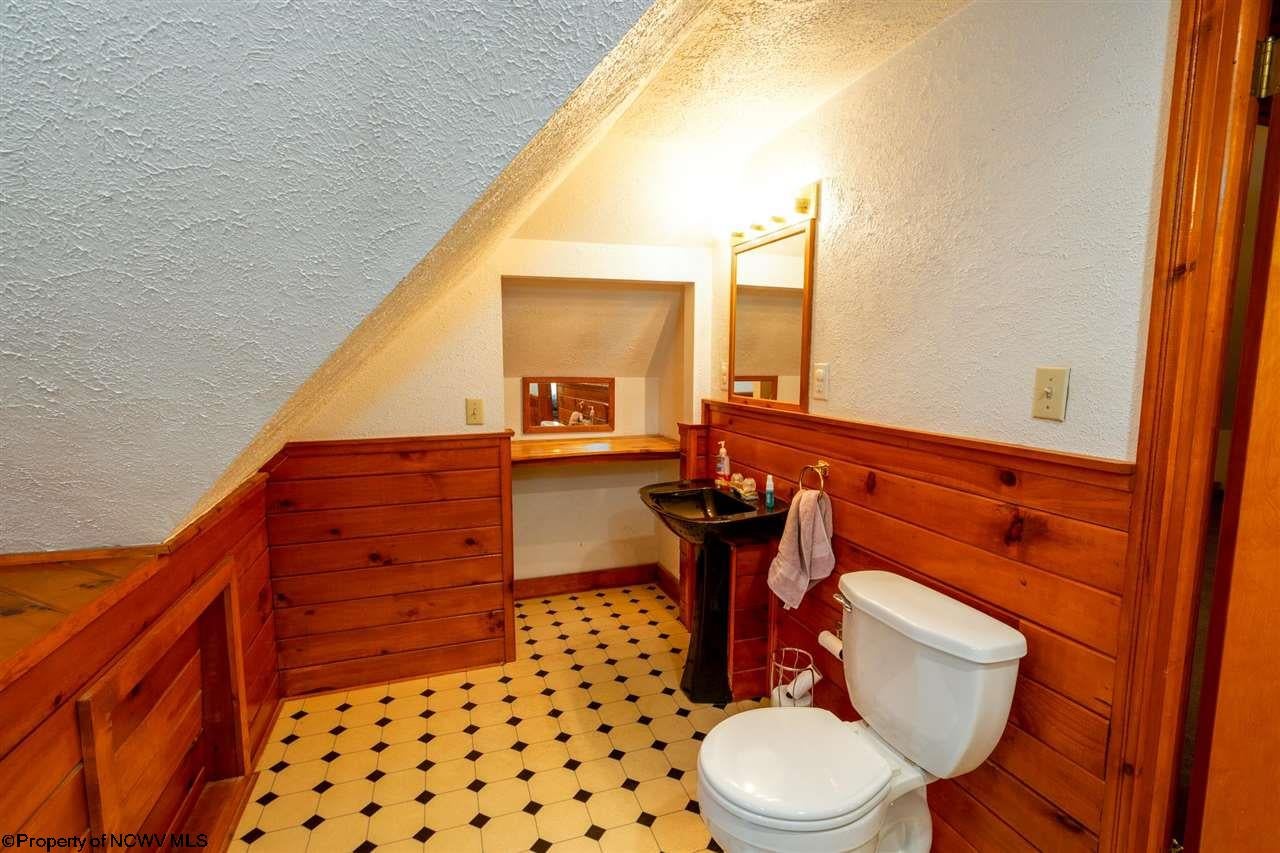 1093 Morgantown Road Point Marion, PA 15474 - Photo 24 of 30 Gallery Image 24