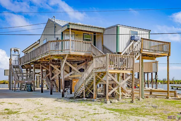 $475,000 | 7828 Seaside Drive, Cocodrie, LA 70344