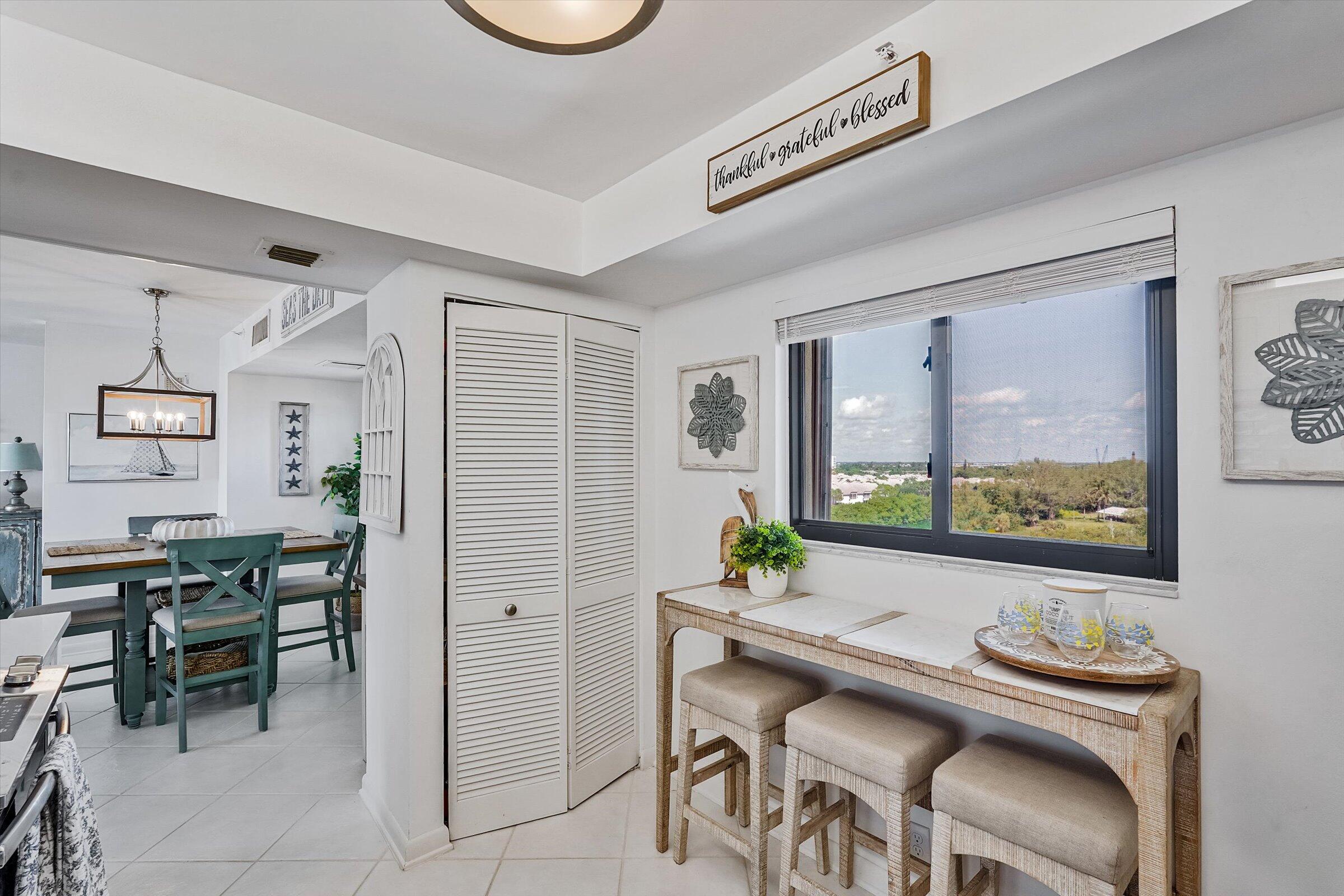 400 Ocean Trail Way, Unit 703 Jupiter, FL 33477 - Photo 24 of 63 Eat-In Kitchen