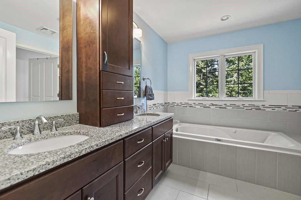 54 Absolom Way Hanover, MA 02339 - Photo 36 of 42 Gallery Image 36