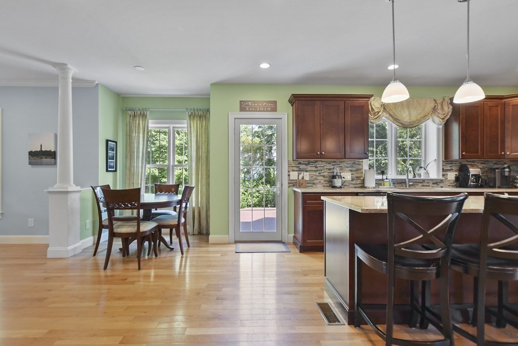 54 Absolom Way Hanover, MA 02339 - Photo 7 of 42 Gallery Image 7