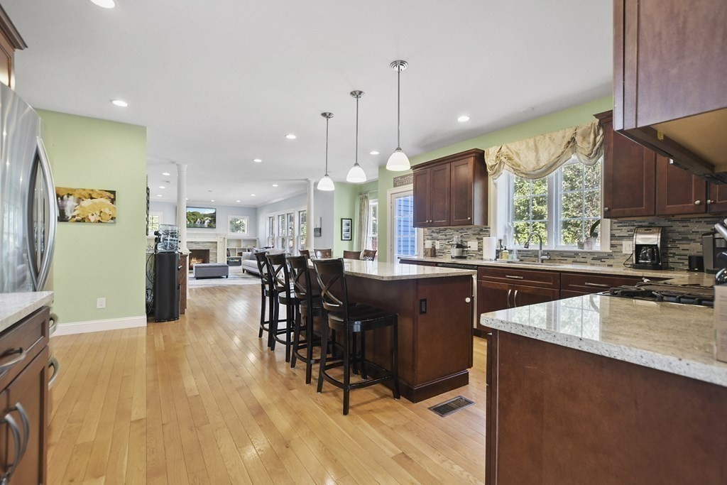 54 Absolom Way Hanover, MA 02339 - Photo 8 of 42 Gallery Image 8