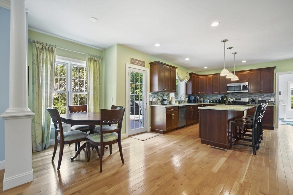54 Absolom Way Hanover, MA 02339 - Photo 9 of 42 Gallery Image 9