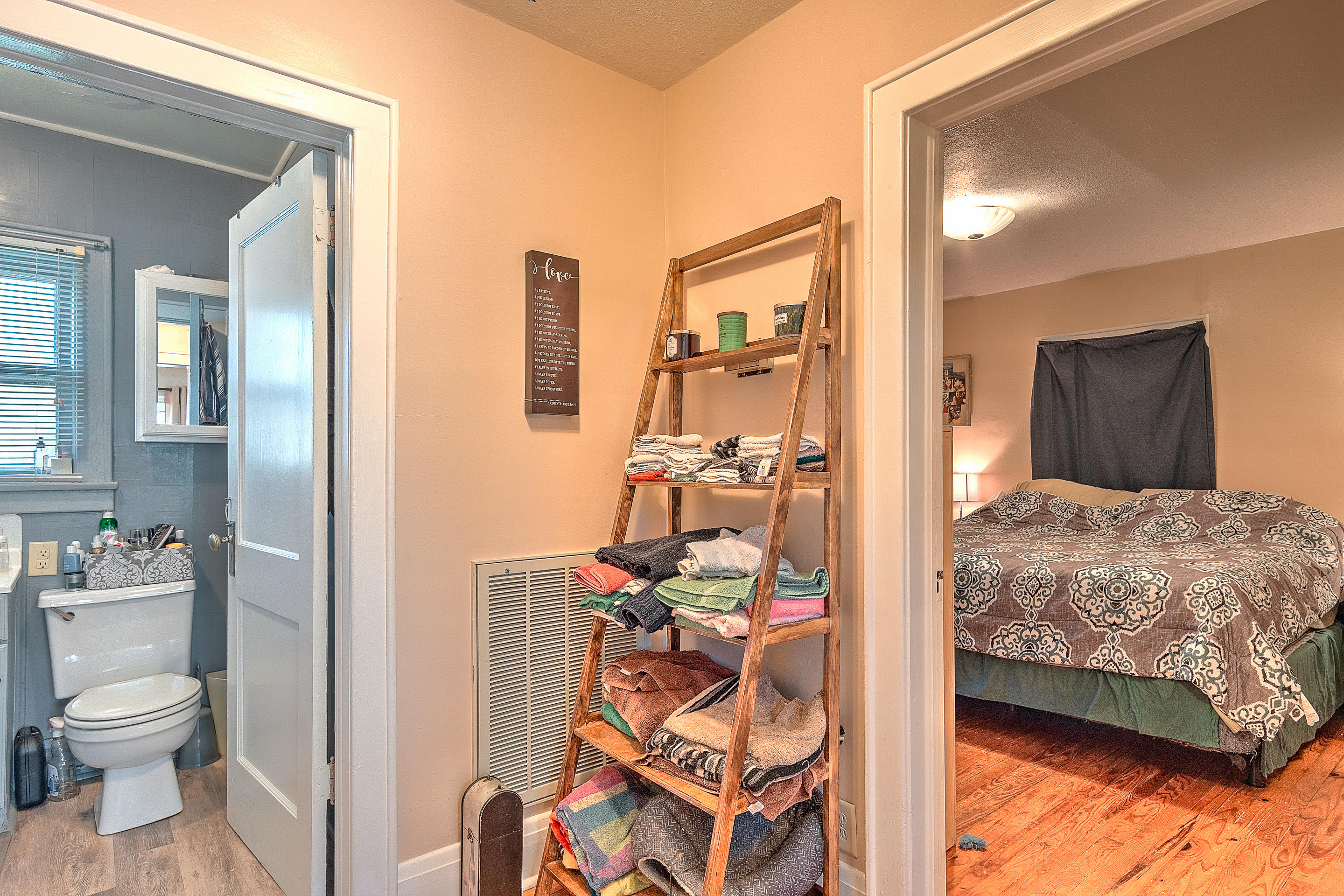 2138 6th Street Bristol, TN 37620 - Photo 21 of 44 interior_mls-12
