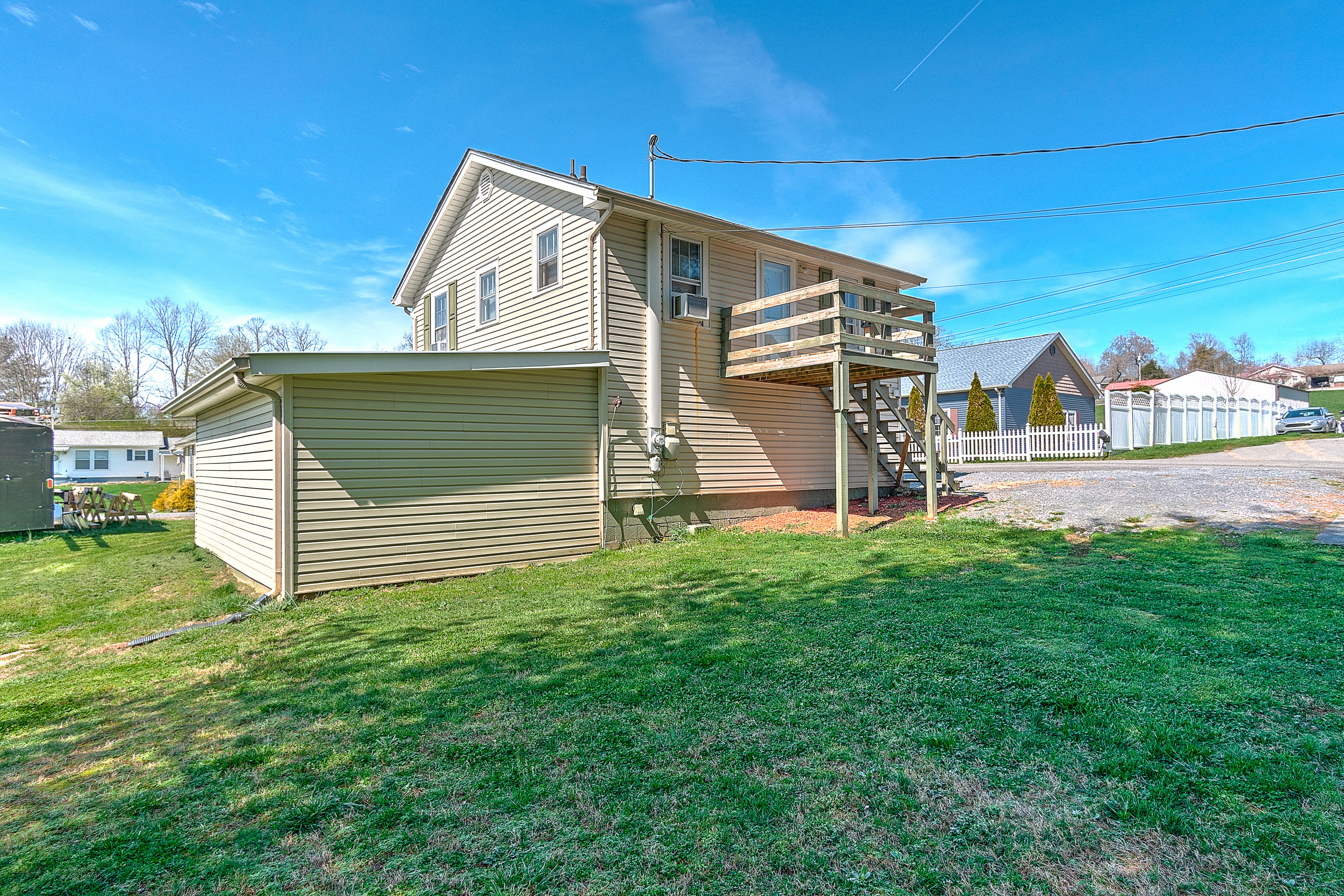2138 6th Street Bristol, TN 37620 - Photo 33 of 44 exterior_mls-8