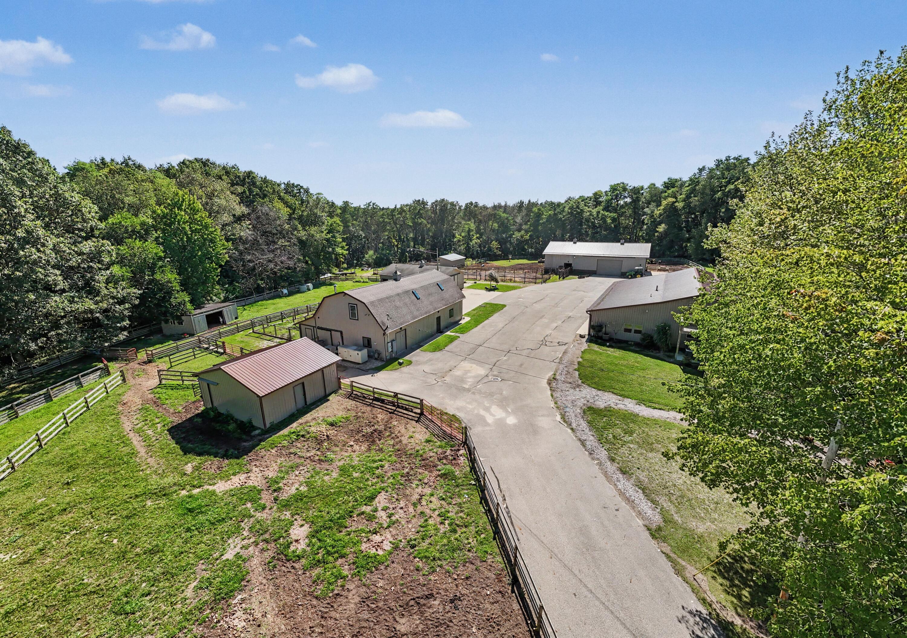 10739 Baldwin Road Greenville, MI 48838 - Photo 4 of 68 file_9284