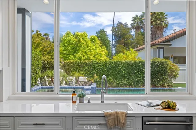 $3,695,000 | 5012 Gerald Avenue, Encino, CA 91436