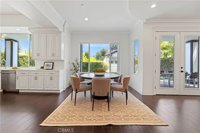 $3,695,000 | 5012 Gerald Avenue, Encino, CA 91436