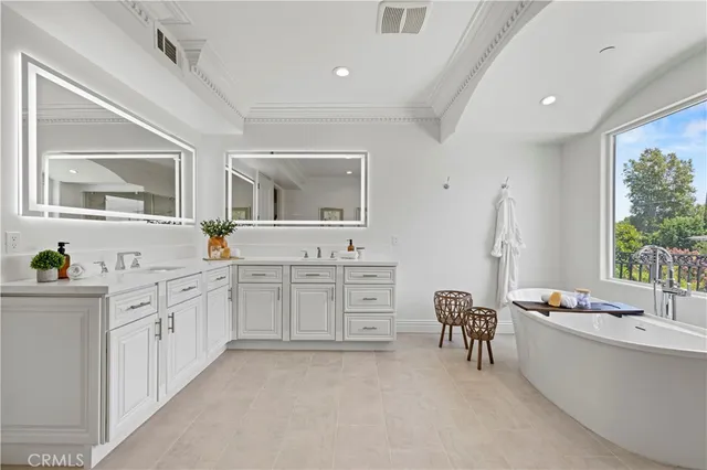 $3,695,000 | 5012 Gerald Avenue, Encino, CA 91436