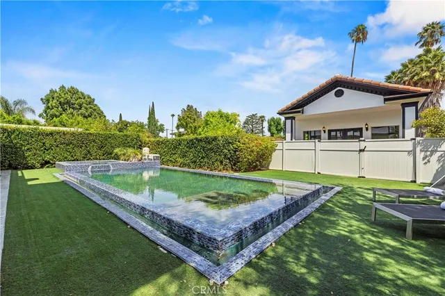 $3,695,000 | 5012 Gerald Avenue, Encino, CA 91436