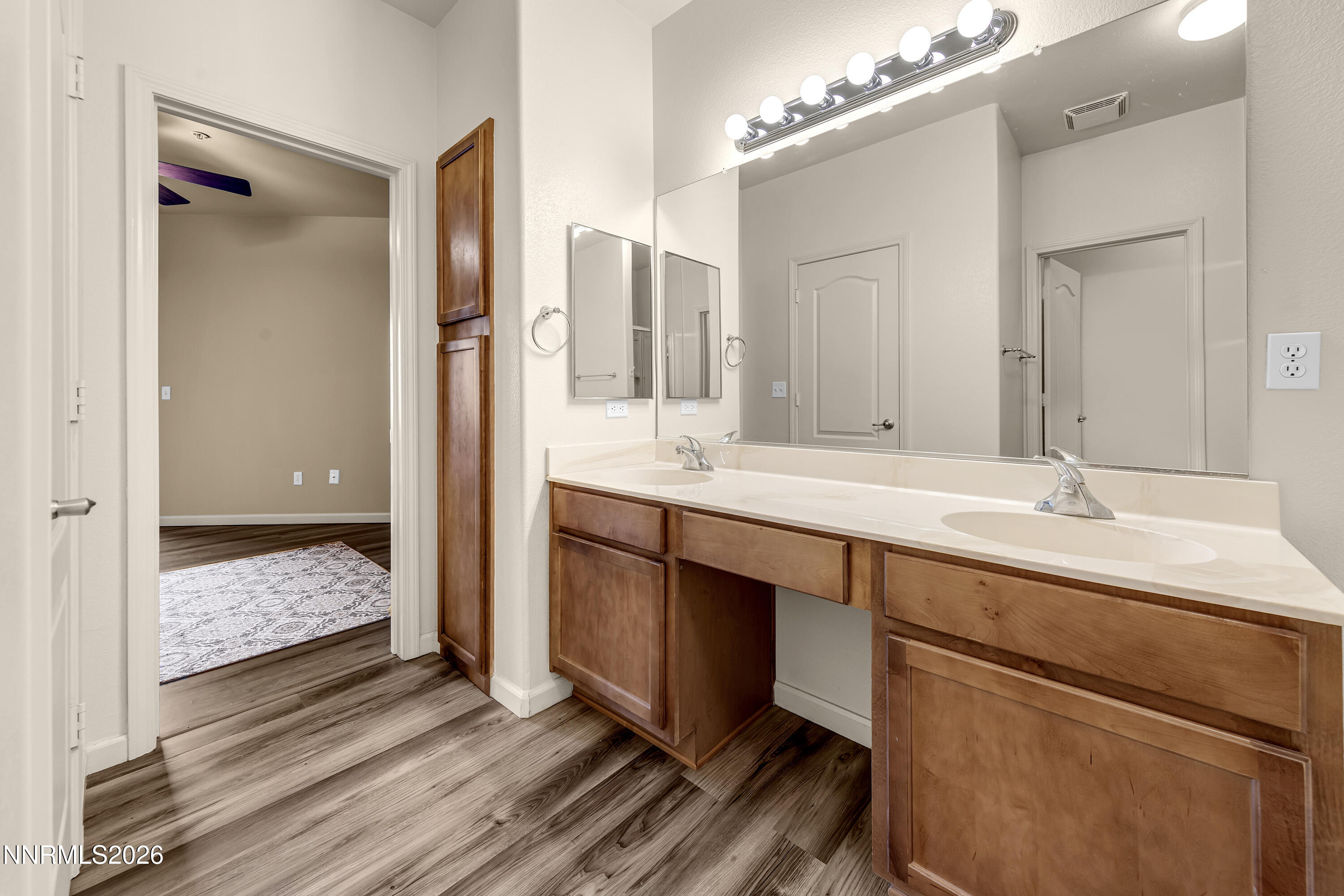 9050 Double R Boulevard, Unit 825 Reno, NV 89521 - Photo 20 of 36 DoubleR9050_825-019