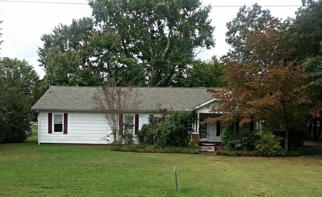 3917 West Emory Road Powell, TN 37849 - Photo 1 of 7 20141003_141512_Emory