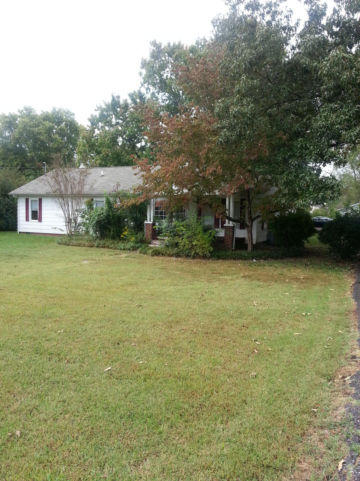3917 West Emory Road Powell, TN 37849 - Photo 2 of 7 20141003_141536