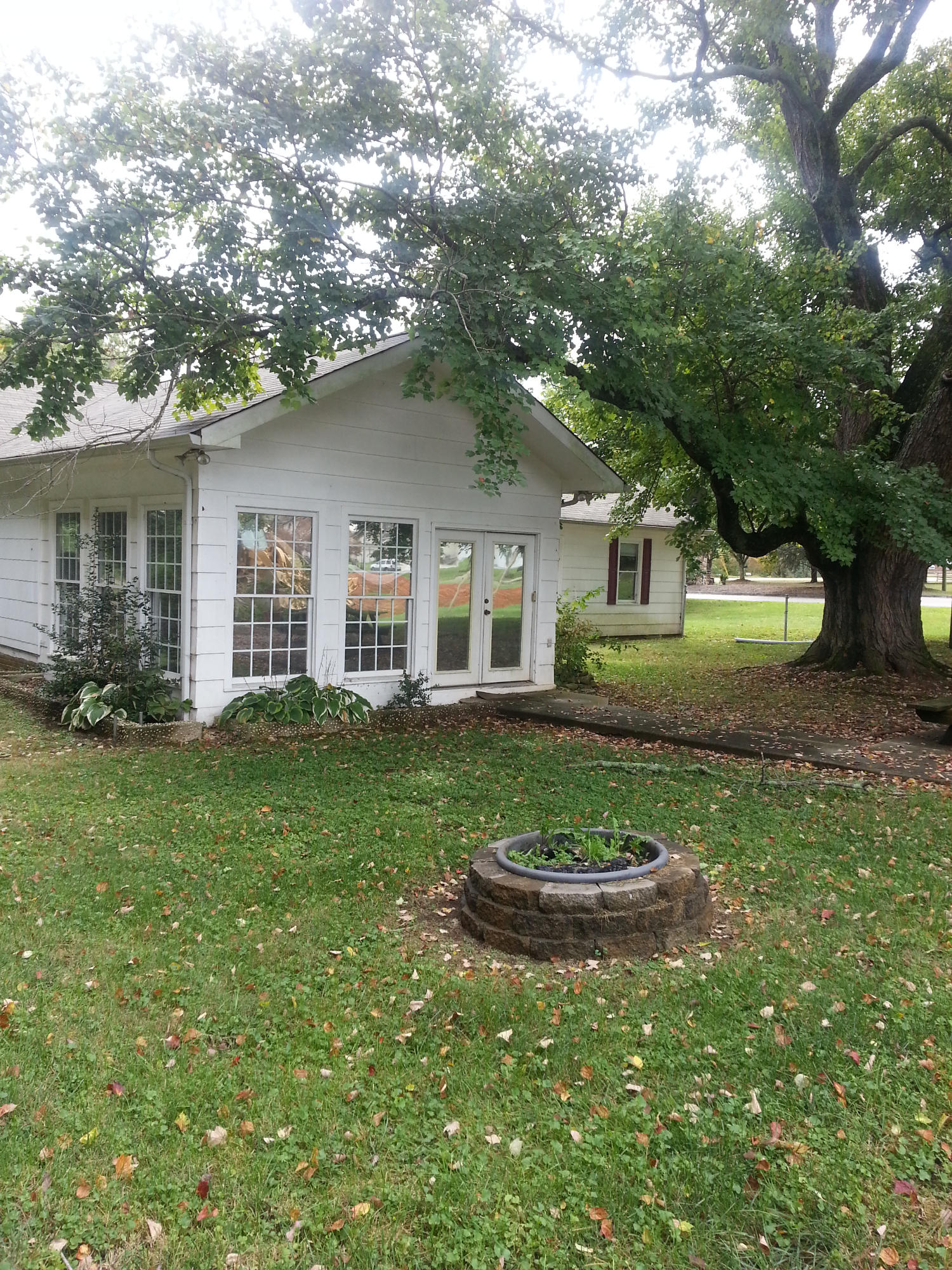 3917 West Emory Road Powell, TN 37849 - Photo 4 of 7 20141003_141643