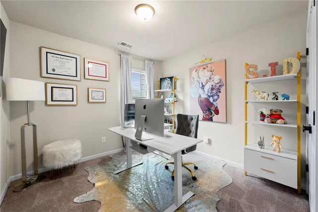 a view of utility room