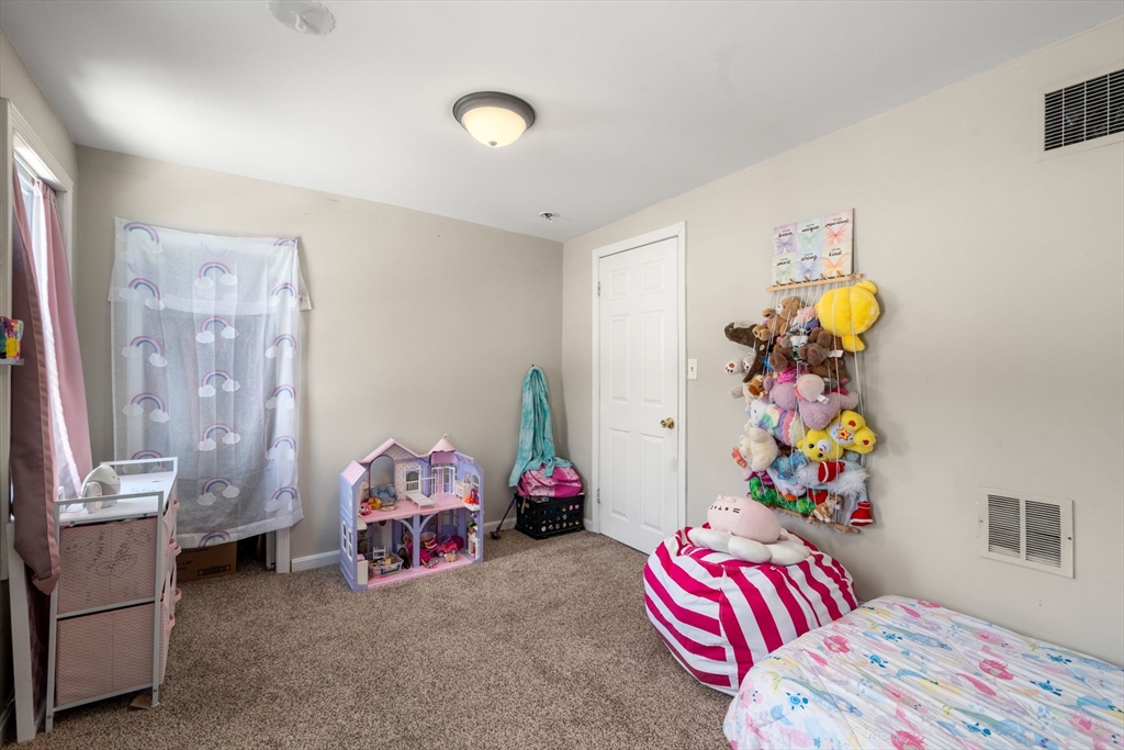 39 Rogers Avenue Ludlow, MA 01056 - Photo 21 of 25