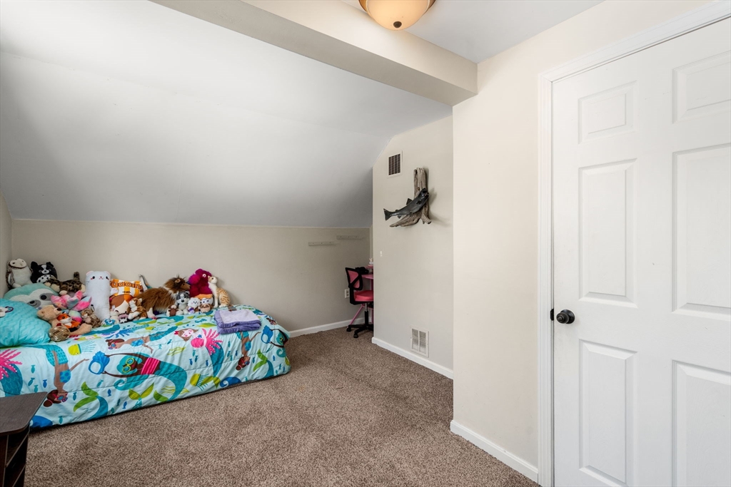39 Rogers Avenue Ludlow, MA 01056 - Photo 23 of 25