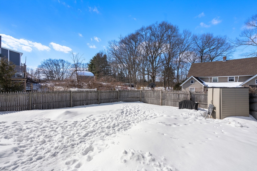 39 Rogers Avenue Ludlow, MA 01056 - Photo 4 of 25