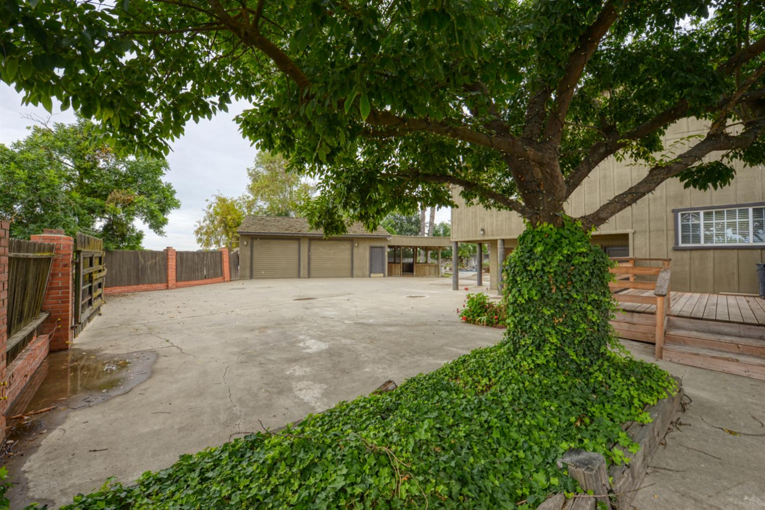 2931 East Marshall Road Patterson, CA 95363 - Photo 3 of 54 Room for parking in the back behind fenced in area