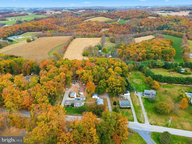 $279,900 | 5566 Blue Hill Road, Glenville, PA 17329