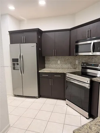 $2,700 | 9040 Northwest 54th Street, Unit 9040, Sunrise, FL 33351