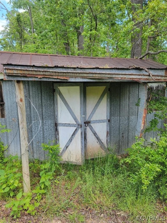 3904 Mulberry Road Warsaw, VA 22572 - Photo 6 of 18 Shed